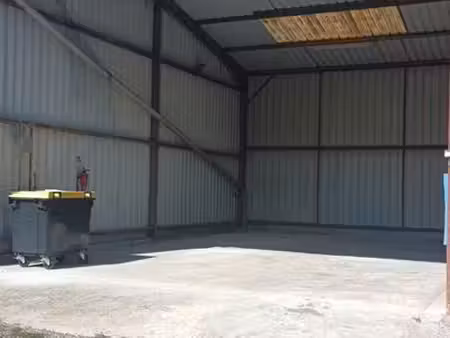 hangar à louer