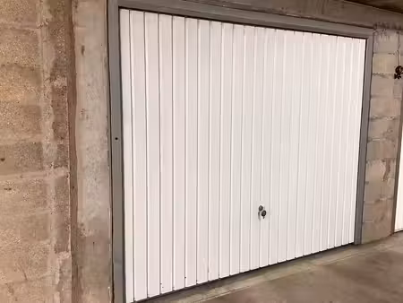 vente garage 16 m²