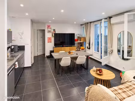 appartement meublé 51 m² avec terrasse – annonay – 600 charges comprises