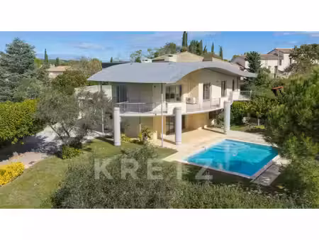 maison de luxe à vendre dans le quartier hôpitaux-facultés