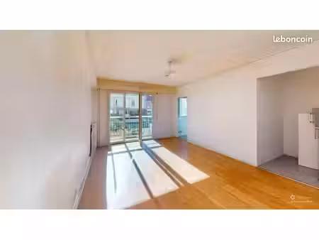 studio 1 pièce 34 m²