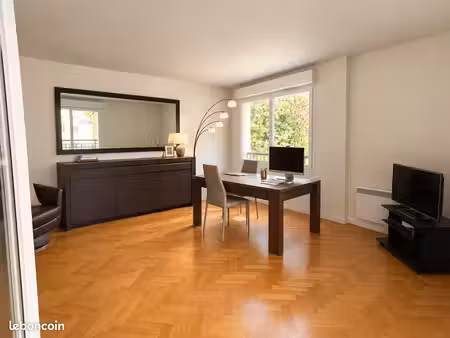 vue parc de sceaux – grand appartement familial de standing  107 m²  balcon  parking