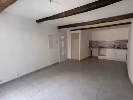 location appartement 1 pièce 27 m² à anduze (30140)  395 €