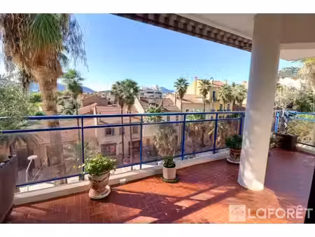 hyères-situation exceptionnelle-f4-103m²-terrasse et garage.