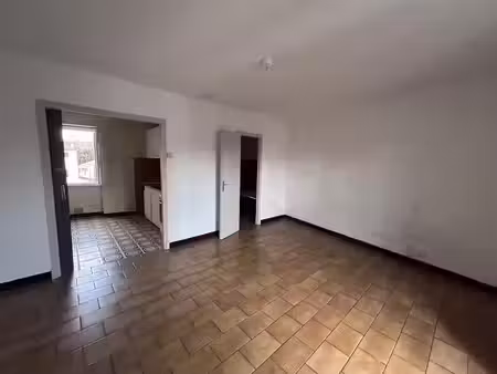 location appartement 1 pièce 30 m² à souillac (46200)  350 €