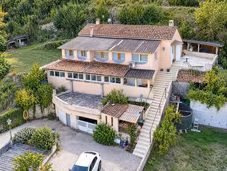 maison à vendre à contes 168 m² 4 chambres + 2 pièces indépendant terrain 3.000 m²