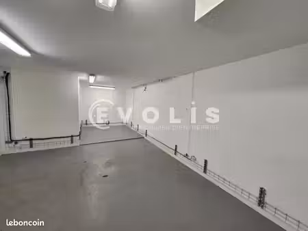 local industriel 51 m²