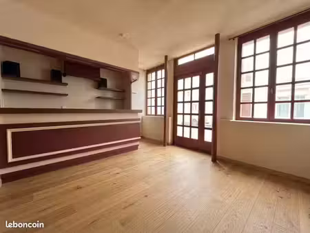 local commercial 48 m² - mairie de montrouge / rue sadi carnot (sans pas-de-porte)