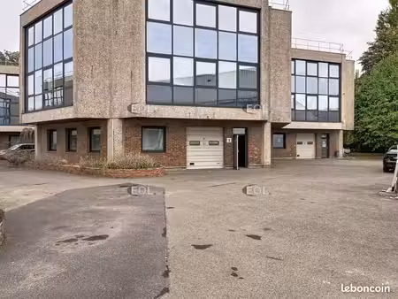 local d'activité 235 m²