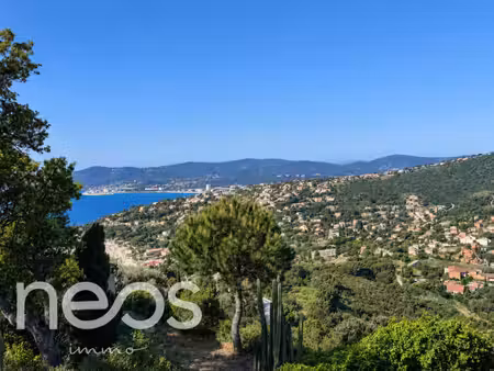 saint clair -le lavandou magnique duplex vue mer et jardin