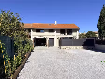 trois logements de charme dans un village plein de vie