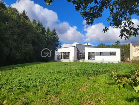 maison contemporaine de 133 m² à laurenan