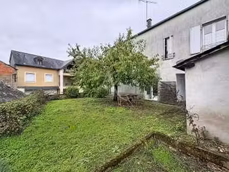 vente immeuble à château-gontier-sur-mayenne (53200) : à vendre / 138m² château-gontier-su