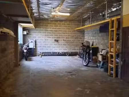 vente garage et parking à saint-nazaire (44600) : à vendre / 60m² saint-nazaire