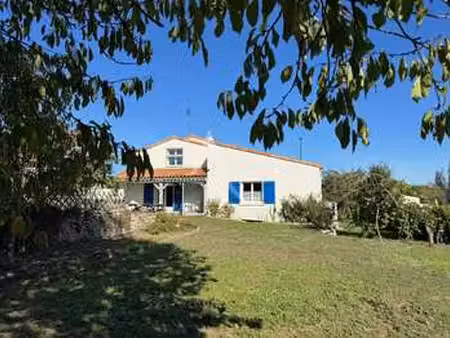 vente maison à mouzeuil-saint-martin (85370) : à vendre / 120m² mouzeuil-saint-martin
