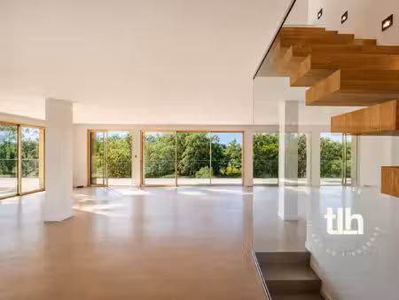 villa contemporaine aux portes d'uzès de 192m2  haut de gamme