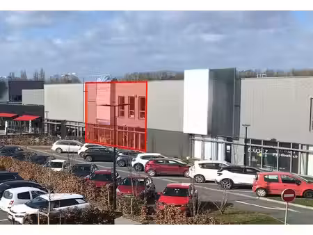 location local d'activités lesquin 232 m²