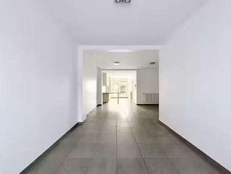 instapklare gezinswoning met 4 slpk  3 badkamers én tuin!