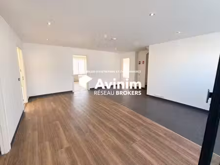 prestigieux bureau de 187 m2 en location - bobigny  île-de-france