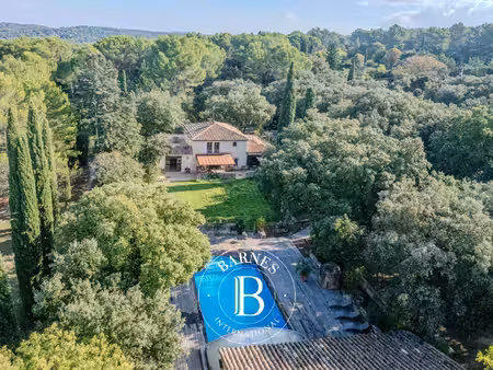 aix en provence – hameau familial privé de 425m² surface totale – pinchinats – parc de...