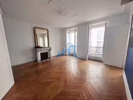 appartement de 4 pièces de luxe en vente à levallois-perret  île-de-france
