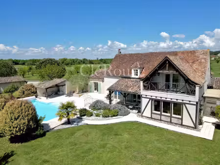 proche de bergerac élégante propriété avec vue imprenable sur golf et vignobles
