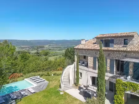 roussillon - superbe maison en pierre avec piscine et vues panoramiques exceptionnelles