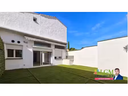 appartement à vendre bernis  votre futur chez-vous avec extérieur et parking et trois...