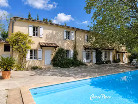 aigues vives maison familiale de 201m2 avec dependances  piscine  remise & atelier