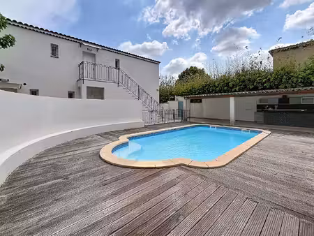 haut de villa  123m²  piscine  3 chambres