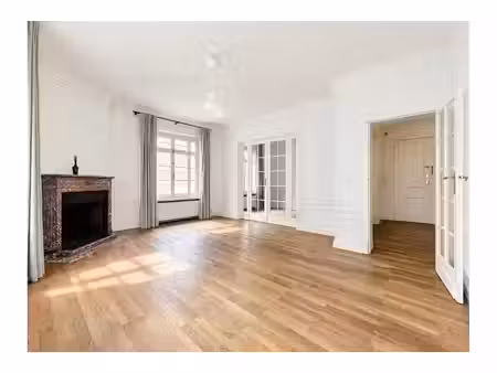 duplex à louer à rue charles legrelle 41 etterbeek (vbe82621)