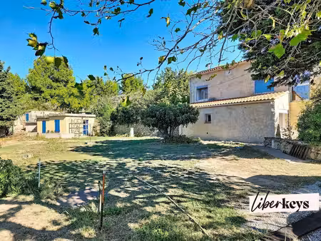 maison familiale vue sur l'étang  4 chambres  piscine