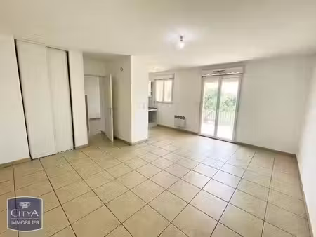 appartement à louer 2 pièces 43.27 m² - le pontet (84) - 567€
