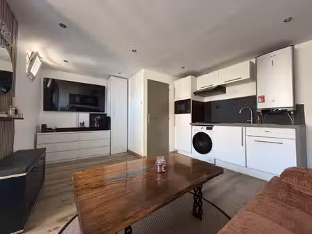 à saisir ! studio refait à neuf  vendu meublé  proche plage et port port leucate