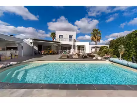 villa 4 chambres avec piscine  spa et sauna  sans vis-à-vis