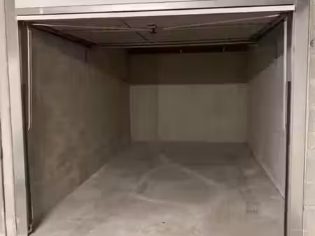 box fermé en sous-sol