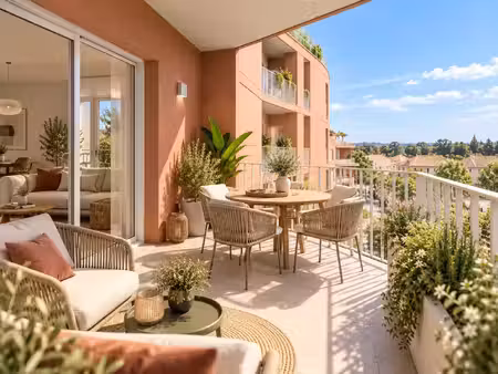 proche centre ville – magnifique 2p de 50m² en dernier etage avec grande terrasse de 14m²
