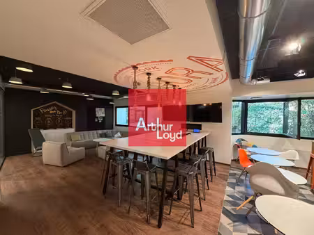 location local professionnel 263m² claix 38640