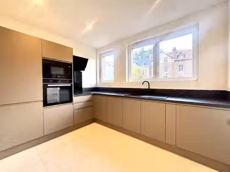 bel appartement refait a neuf