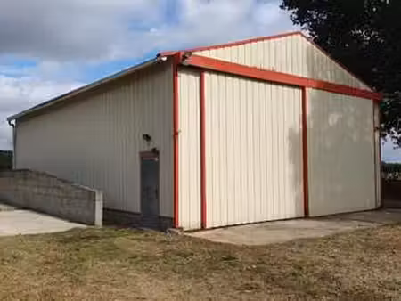vente garage et parking à tréguidel (22290) : à vendre / 145m² tréguidel