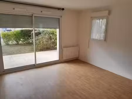 location appartement 3 pièces à auray za sud ouest (56400) : à louer 3 pièces / 58m² auray