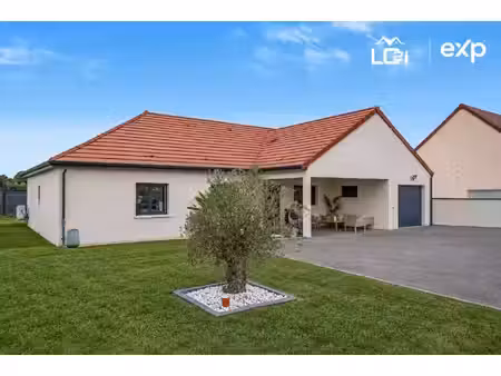 maison de plain pied récente de 149m2  vue sur champs à 2 pas