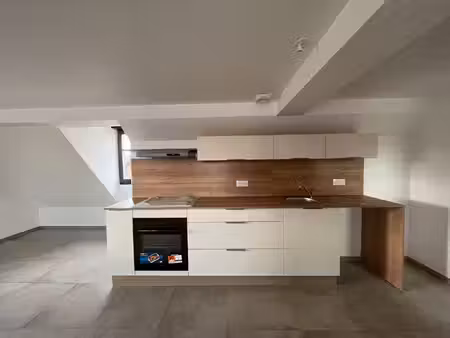 location appartement 2 pièces 56m²