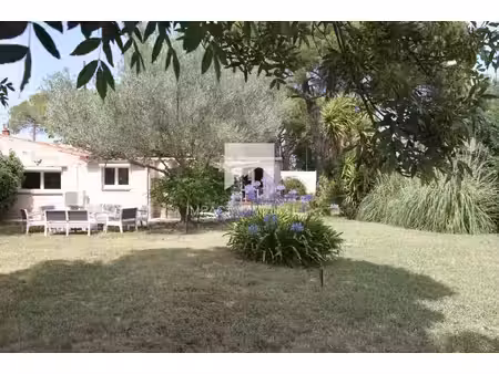 hyères – aygade – à 6 minutes à pied de la plage