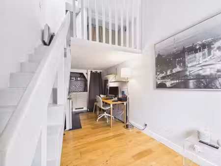 duplex sous les toits  3 m sous plafond  paris 1er (sentier / palais-royal)
