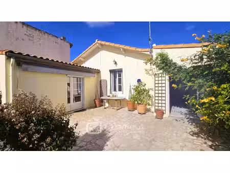 ensemble immobilier de plain-pied