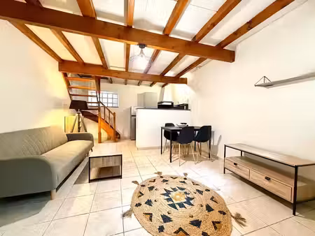 location meublée maison 3 pièces 44 m² à verzeille (11250)  565 €