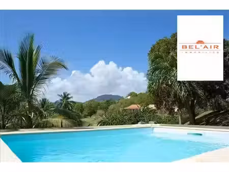 location meublée villa 4 pièces 93 m² à le francois (97240)  1 800 €