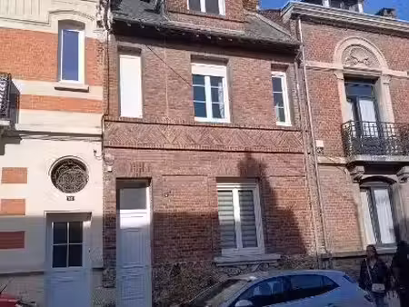 location maison 4 pièces 130 m² à chauny (02300)  850 €