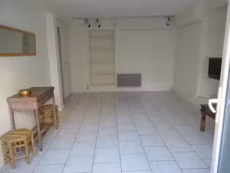 location maison 3 pièces 56.61 m² à la rochelle (17000)  810 €